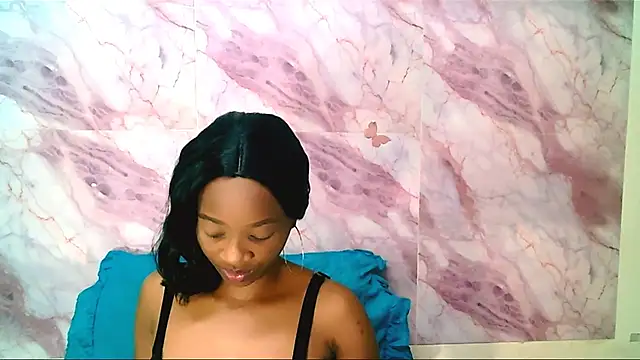 Snapshot of EbonyCreamy69 chatting on February 21, 2026, 6:04 am EbonyCreamy69 online show from February 21, 2026, 6:04 am