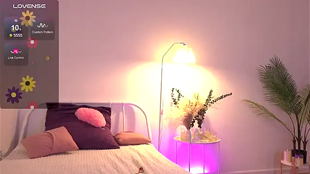 Snapshot of tender_babyy chatting on September 18, 2025, 12:41 pm tender babyy online show from September 18, 2025, 12:41 pm