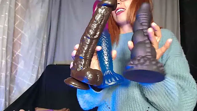 Snapshot of MirandaSingle chatting on November 28, 2025, 9:42 am MirandaSingle online show from November 28, 2025, 9:42 am