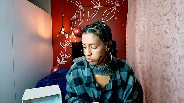 Zia Green online show from February 8, 2025, 7:27 pm