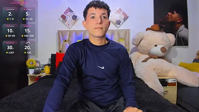 Snapshot of patrick_sanzz chatting on November 18, 2025, 1:43 am patrick sanzz online show from November 18, 2025, 1:43 am