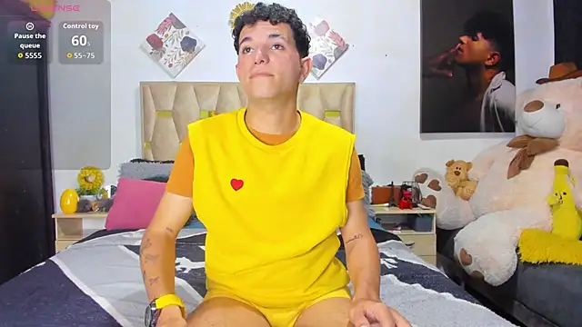 Snapshot of patrick_sanzz chatting on February 9, 2026, 5:05 am patrick sanzz online show from February 9, 2026, 5:05 am