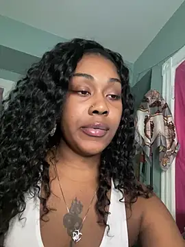 ebonycatlisaaaalime online show from April 7, 2026, 8:21 pm