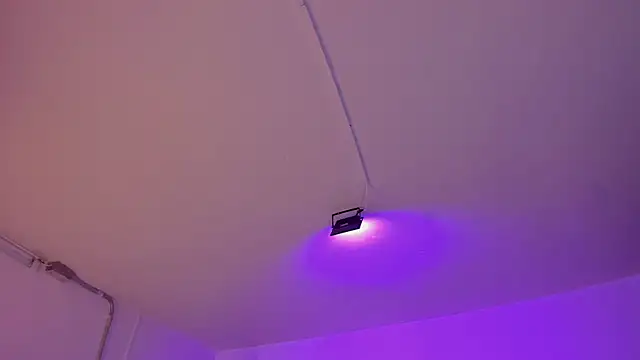 Snapshot of Amy_Kiitty_ chatting on January 7, 2026, 12:43 pm Amy Kiitty online show from January 7, 2026, 12:43 pm