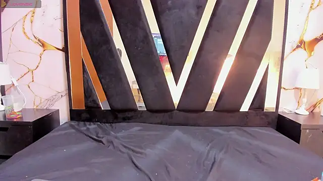 Snapshot of KarinaSimonz chatting on January 11, 2026, 7:43 pm KarinaSimonz online show from January 11, 2026, 7:43 pm