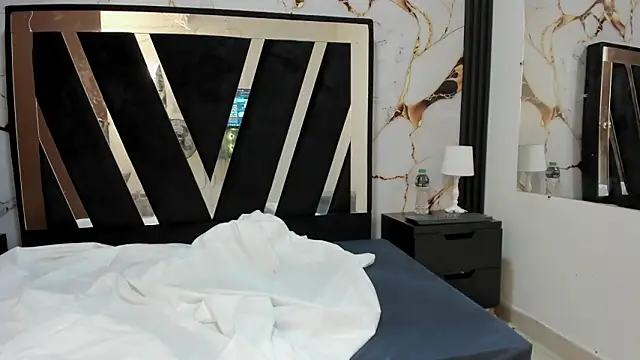 Snapshot of KarinaSimonz chatting on February 28, 2026, 7:46 pm KarinaSimonz online show from February 28, 2026, 7:46 pm