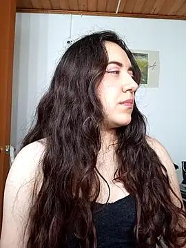 Snapshot of Emi_chik chatting on October 30, 2025, 11:41 am Emi chik online show from October 30, 2025, 11:41 am