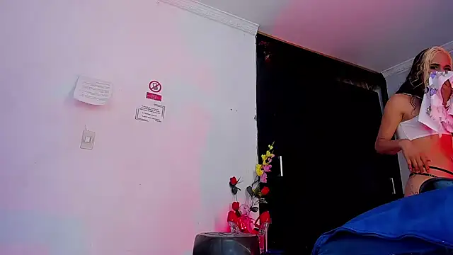 Eyleen Santos online show from March 25, 2026, 8:08 pm