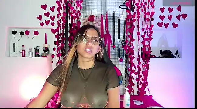 Snapshot of Megaan_Greey chatting on February 13, 2025, 8:03 pm Megaan Greey online show from February 13, 2025, 8:03 pm