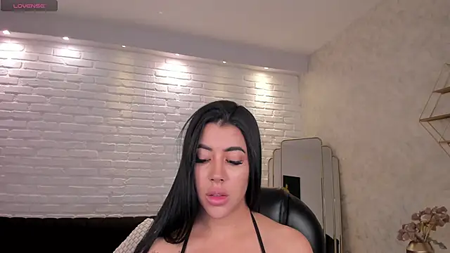 Snapshot of KatieNolan_1 chatting on December 20, 2025, 7:50 pm KatieNolan 1 online show from December 20, 2025, 7:50 pm