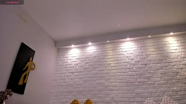 Snapshot of KatieNolan_1 chatting on December 16, 2025, 8:35 pm KatieNolan 1 online show from December 16, 2025, 8:35 pm