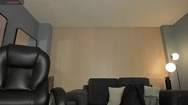 Snapshot of KatieNolan_1 chatting on February 24, 2026, 7:37 pm KatieNolan 1 online show from February 24, 2026, 7:37 pm