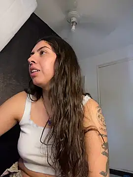 Argentiiniita online show from November 26, 2025, 9:59 pm