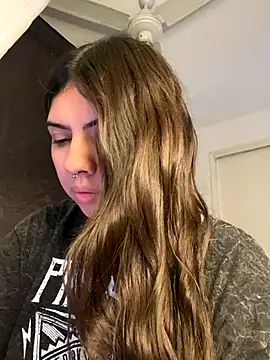 Argentiiniita online show from November 22, 2025, 9:24 pm