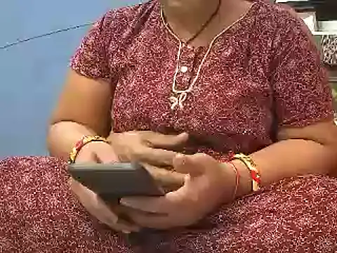 Snapshot of naina-80 chatting on March 6, 2025, 4:38 pm naina-80 online show from March 6, 2025, 4:38 pm