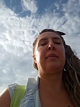 Snapshot of MariaRichi_ chatting on September 9, 2025, 7:18 am MariaRichi  online show from September 9, 2025, 7:18 am