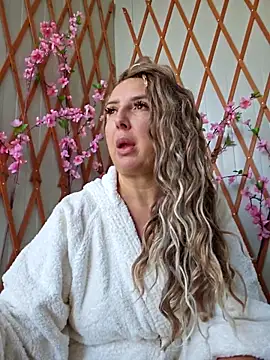 Snapshot of MariaRichi_ chatting on September 11, 2025, 6:46 am MariaRichi  online show from September 11, 2025, 6:46 am