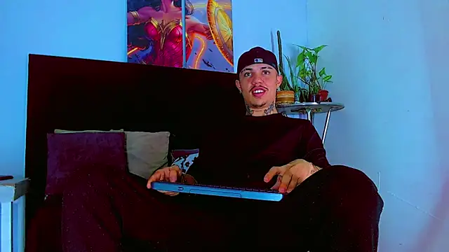 Snapshot of HannibalLester chatting on December 15, 2025, 12:11 pm HannibalLester online show from December 15, 2025, 12:11 pm