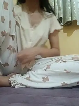 Snapshot of yasima-39 chatting on October 11, 2025, 1:12 pm yasima-39 online show from October 11, 2025, 1:12 pm