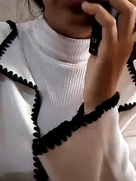 Snapshot of yasima-39 chatting on February 12, 2025, 10:24 am yasima-39 online show from February 12, 2025, 10:24 am