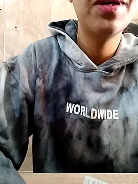 Snapshot of yasima-39 chatting on January 24, 2025, 11:59 am yasima-39 online show from January 24, 2025, 11:59 am