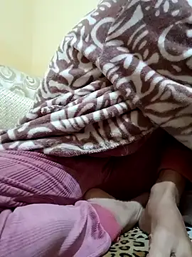 Snapshot of yasima-39 chatting on December 30, 2024, 7:32 pm yasima-39 online show from December 30, 2024, 7:32 pm