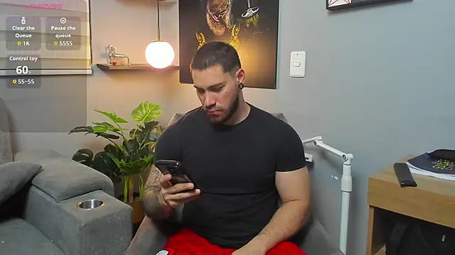 Giorgio-Leone online show from April 4, 2026, 12:17 am