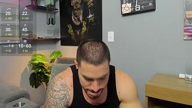 Snapshot of Giorgio-Leone chatting on October 7, 2025, 2:01 am Giorgio-Leone online show from October 7, 2025, 2:01 am