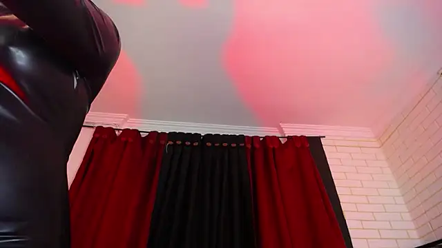 Snapshot of NYX1126 chatting on February 3, 2026, 11:37 am NYX1126 online show from February 3, 2026, 11:37 am