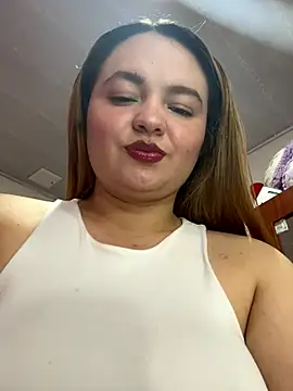 Snapshot of Naiara_Sex_ chatting on October 29, 2025, 9:03 pm Naiara Sex online show from October 29, 2025, 9:03 pm