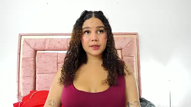 Snapshot of zoee_lovv chatting on January 28, 2025, 3:15 am zoee lovv online show from January 28, 2025, 3:15 am