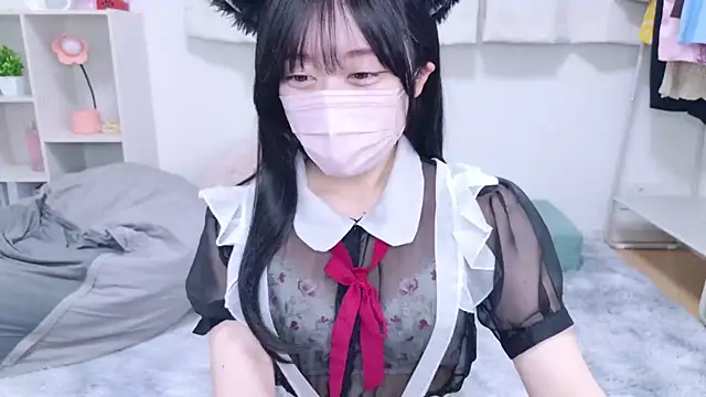 Snapshot of Yurie_ chatting on March 21, 2025, 11:22 am Yurie  online show from March 21, 2025, 11:22 am