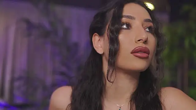 GinaValentinna online show from April 18, 2026, 7:58 pm