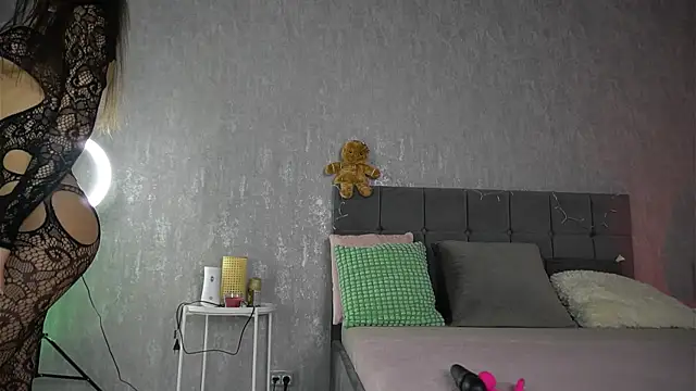 Snapshot of KatelynSparks chatting on December 15, 2025, 7:03 am KatelynSparks online show from December 15, 2025, 7:03 am