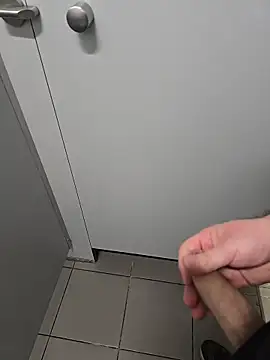 Snapshot of Ibag01 chatting on February 26, 2026, 1:44 pm Ibag01 online show from February 26, 2026, 1:44 pm