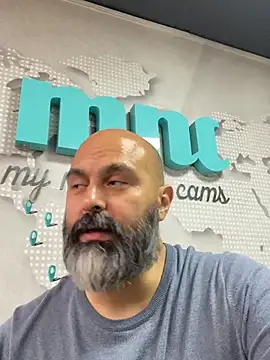 Snapshot of Gabriel_Harmant chatting on June 18, 2026, 4:12 pm Gabriel Harmant online show from June 18, 2026, 4:12 pm