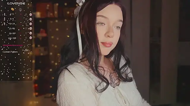 EmmaKittyCat online show from February 27, 2026, 7:24 pm