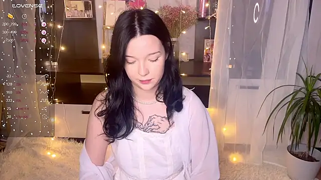 Snapshot of EmmaKittyCat chatting on November 26, 2025, 8:09 pm EmmaKittyCat online show from November 26, 2025, 8:09 pm