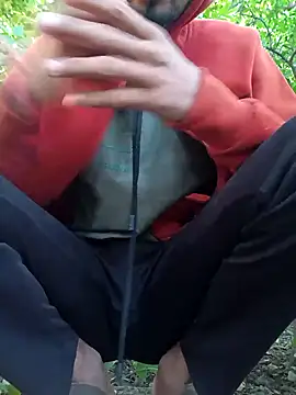 Snapshot of Piyush_2024 chatting on November 10, 2025, 1:32 am Piyush 2024 online show from November 10, 2025, 1:32 am