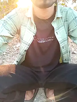 Snapshot of Piyush_2024 chatting on March 16, 2025, 4:09 am Piyush 2024 online show from March 16, 2025, 4:09 am