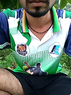 Snapshot of Piyush_2024 chatting on September 19, 2025, 1:09 am Piyush 2024 online show from September 19, 2025, 1:09 am