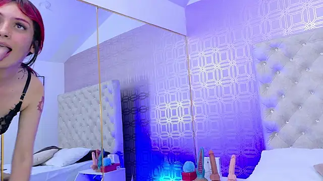 Derieri D online show from November 10, 2025, 8:25 pm