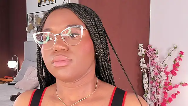 Snapshot of Makena_gh chatting on November 13, 2025, 4:05 am Makena gh online show from November 13, 2025, 4:05 am