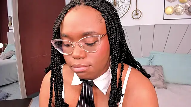 Makena gh online show from April 9, 2026, 3:19 am