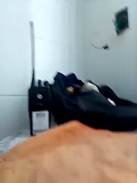 Snapshot of Malubrotudo chatting on September 20, 2025, 6:57 pm Malubrotudo online show from September 20, 2025, 6:57 pm