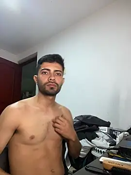 Jestebanano online show from October 18, 2025, 4:03 am