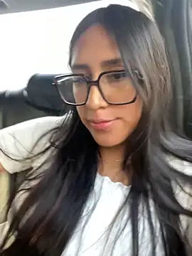 Snapshot of AleFantasy0001 chatting on November 30, 2025, 10:43 pm AleFantasy0001 online show from November 30, 2025, 10:43 pm