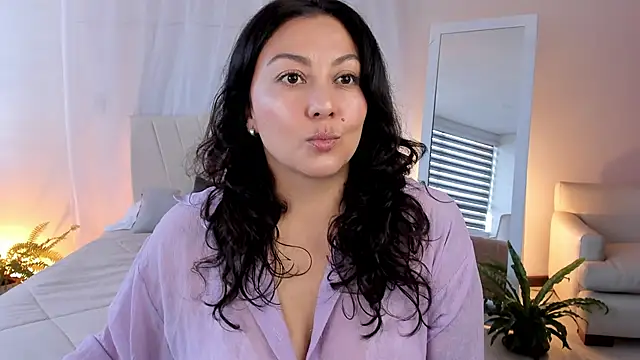 karla paradise  online show from May 1, 2026, 1:38 pm