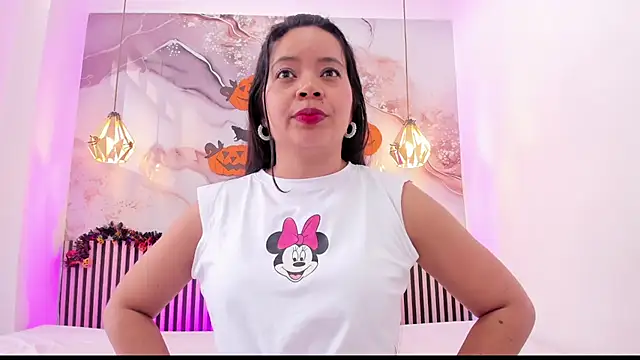 EvelynSweet1 online show from October 30, 2025, 7:22 pm