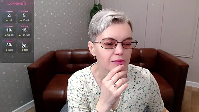 Cutie Erikaa1 online show from April 2, 2026, 2:19 am